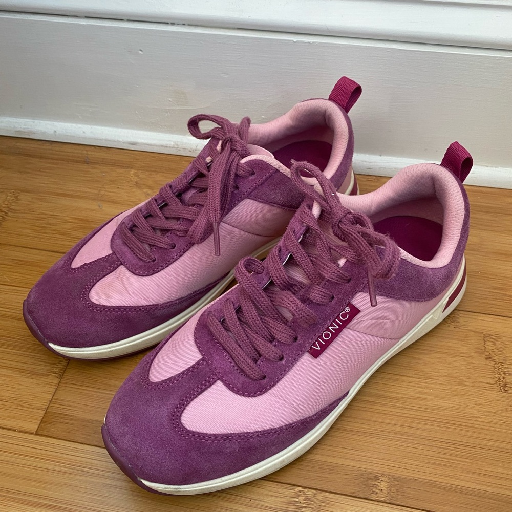 Vionic Pink and Magenta Women's Sneakers
